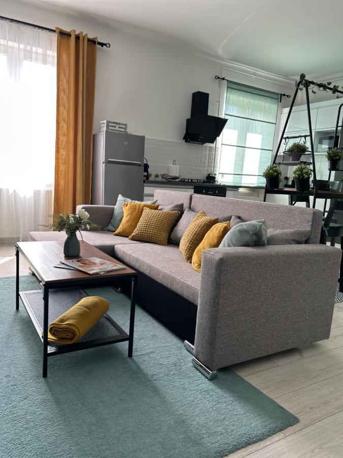 Sophie'S Urban Nest Apartment มิชโคลซ์ ภายนอก รูปภาพ