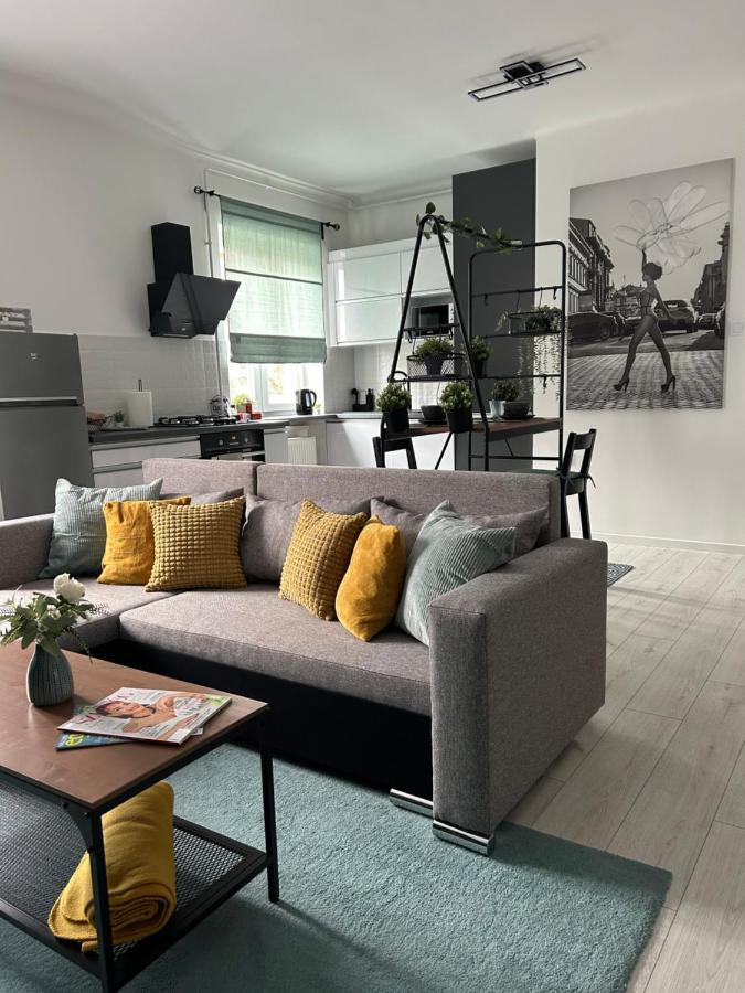 Sophie'S Urban Nest Apartment มิชโคลซ์ ภายนอก รูปภาพ